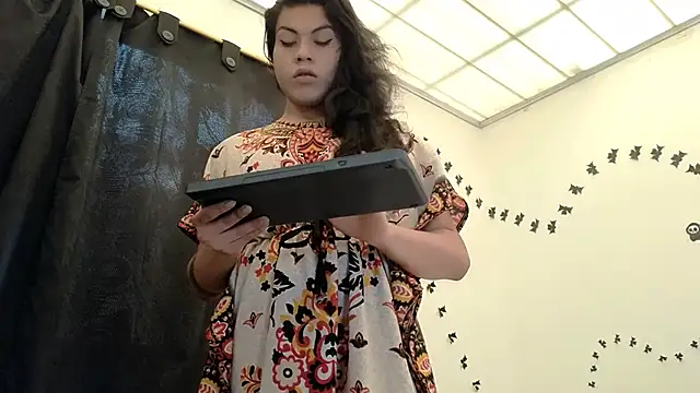 Ariana rodriguez 0 online show from 11/29/25, 01:36