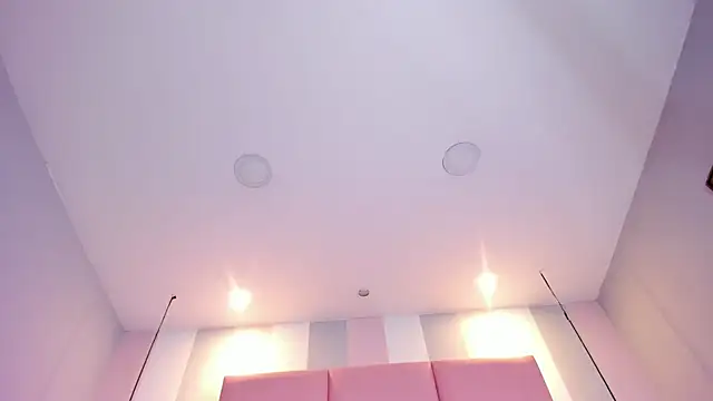 CarolinaFerrer online show from 10/01/25, 12:33