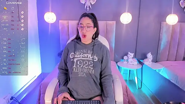 Karoline21 online show from 10/01/25, 12:33