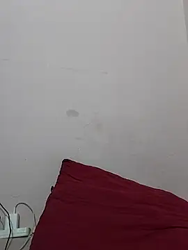 Snapshot of nice_touch9733 chatting on 10/02/25, 02:57 nice touch9733 online show from 10/02/25, 02:57