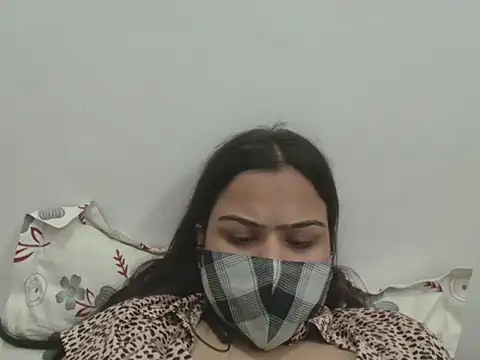 Snapshot of Nataliya_Singh chatting on 09/13/25, 02:28 Nataliya Singh online show from 09/13/25, 02:28