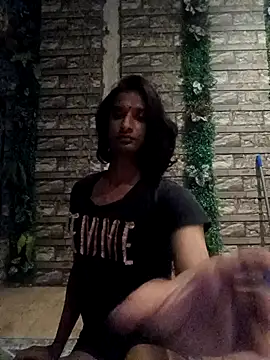 Snapshot of Nisha_Sassmaxxx chatting on 09/24/25, 02:53 Nisha Sassmaxxx online show from 09/24/25, 02:53