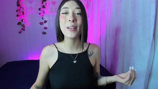 lia  harry online show from 11/30/25, 12:36