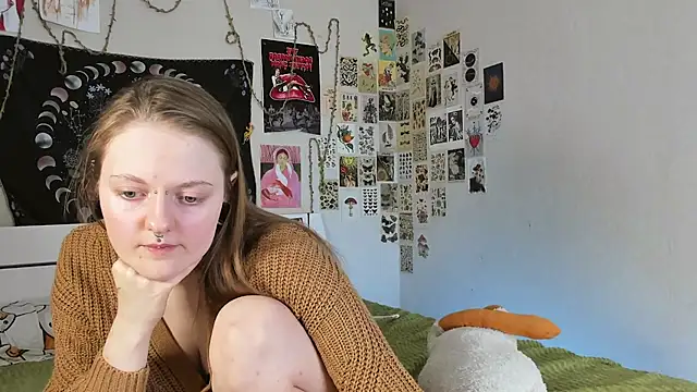 WonderConnie1 online show from 09/30/25, 11:04