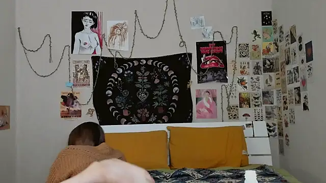 WonderConnie1 online show from 10/19/25, 03:34