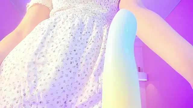 ela petit online show from 03/13/26, 07:42