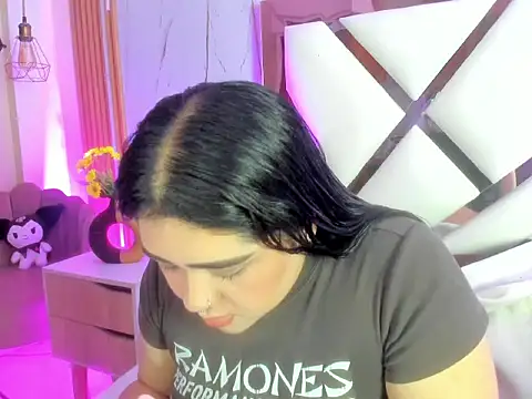 im bunny   online show from 02/28/26, 11:55