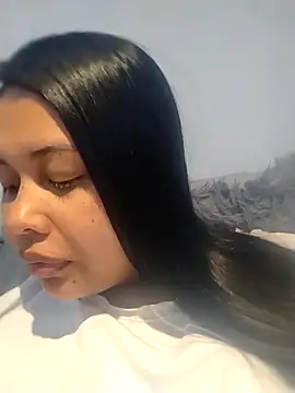 Alessandraa- online show from 02/22/26, 03:21