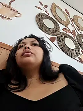 Alessandraa- online show from 04/13/26, 09:31