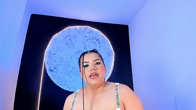 ScarletMoon1  online show from 10/24/25, 09:11