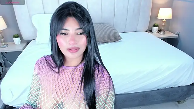 ScarletStarr online show from 11/13/25, 04:00