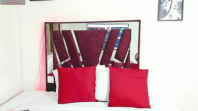 ReginaRosetti online show from 10/16/25, 07:37