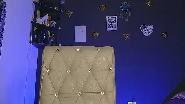 Snapshot of MeganBrown4 chatting on 05/30/26, 05:21 MeganBrown4 online show from 05/30/26, 05:21