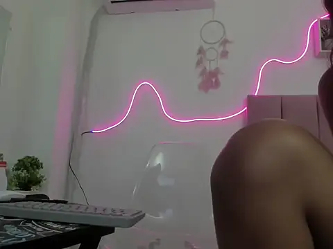 Snapshot of Meyparker chatting on 10/28/25, 11:18 Meyparker online show from 10/28/25, 11:18