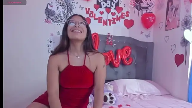 Megan Darcy online show from 02/14/26, 06:59