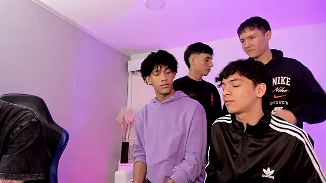 Handsomeboyss19 online show from 05/29/26, 09:02