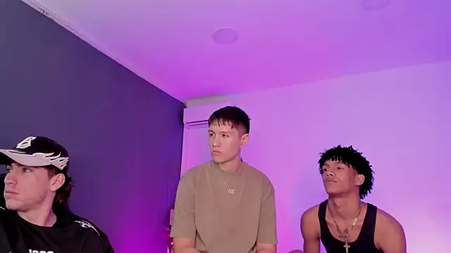 Handsomeboyss19 online show from 07/08/26, 12:37