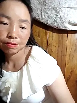 hera-00 online show from 10/12/25, 01:21