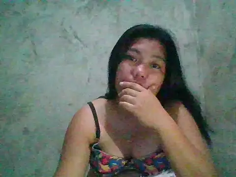 Snapshot of nikki_zapphire chatting on 09/17/25, 11:39 nikki zapphire online show from 09/17/25, 11:39