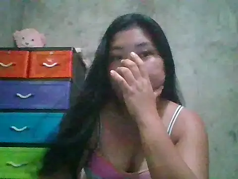 Snapshot of nikki_zapphire chatting on 11/23/25, 02:55 nikki zapphire online show from 11/23/25, 02:55