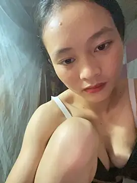 Snapshot of Kieu_xxx chatting on 09/24/25, 02:48 Kieu xxx online show from 09/24/25, 02:48