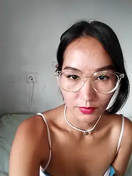 Luu-Lii777 online show from 10/20/25, 09:43