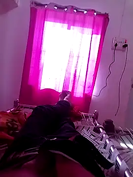 Snapshot of SmartLoda143 chatting on 11/10/25, 09:41 SmartLoda143 online show from 11/10/25, 09:41