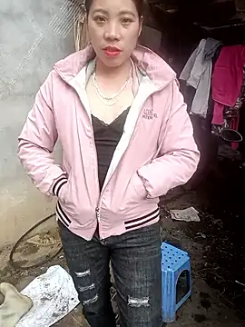 Snapshot of Phuong_xxx chatting on 01/09/26, 07:44 Phuong xxx online show from 01/09/26, 07:44