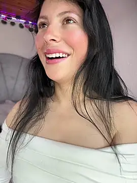 Mia salinass online show from 06/02/26, 07:16