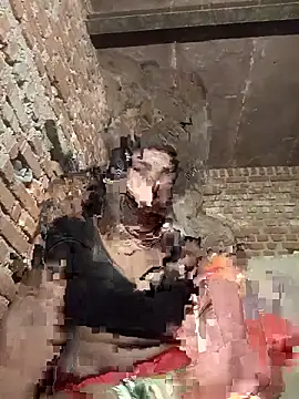 Snapshot of Xx_pooja chatting on 09/24/25, 09:18 Xx pooja online show from 09/24/25, 09:18