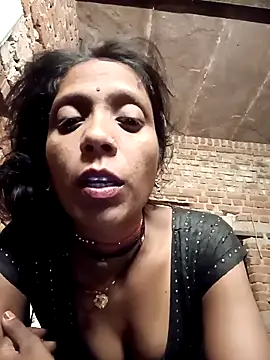 Snapshot of Xx_pooja chatting on 09/30/25, 06:57 Xx pooja online show from 09/30/25, 06:57