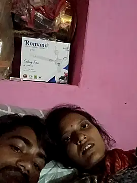 Snapshot of Xx_pooja chatting on 10/21/25, 02:40 Xx pooja online show from 10/21/25, 02:40