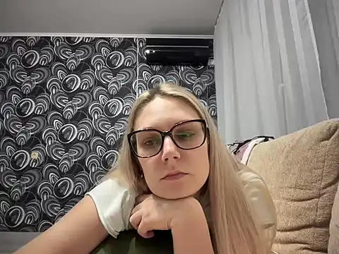 NikexPretty online show from 11/02/25, 10:12