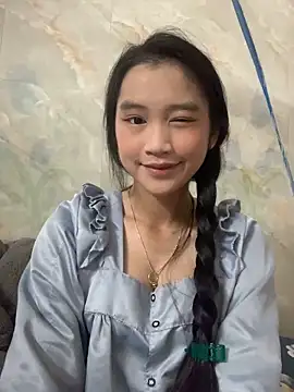 Snapshot of -Lie-06 chatting on 09/11/25, 04:56 -Lie-06 online show from 09/11/25, 04:56