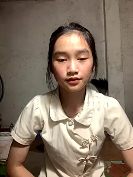 Snapshot of -Lie-06 chatting on 09/16/25, 11:00 -Lie-06 online show from 09/16/25, 11:00