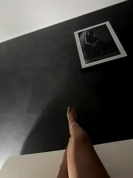 BabyLeopard online show from 09/10/25, 04:40