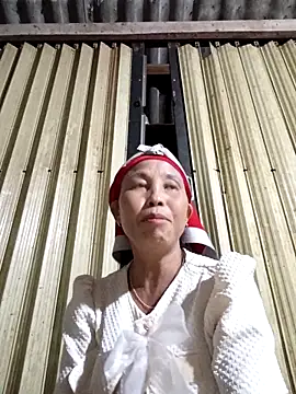 me-cute online show from 10/07/25, 02:47