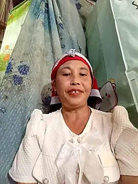 me-cute online show from 10/08/25, 02:53