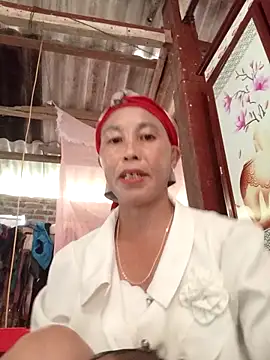 me-cute online show from 10/13/25, 12:54