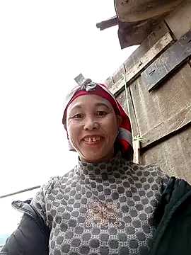 me-cute online show from 11/24/25, 01:27