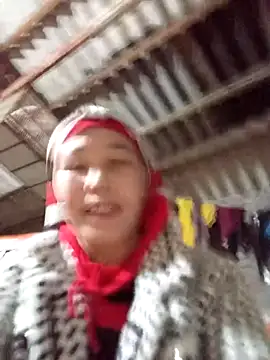 me-cute online show from 11/27/25, 02:08