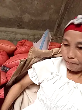 me-cute online show from 12/15/25, 02:27