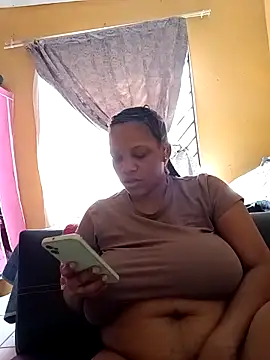 HappygalTheQueen online show from 11/13/25, 12:15