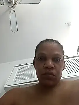 HappygalTheQueen online show from 02/04/26, 09:48