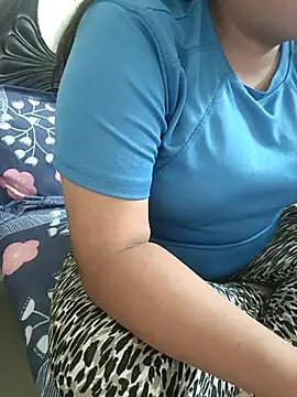 payal 261072  online show from 09/21/25, 09:55