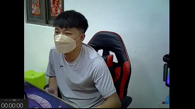 Snapshot of zhu000000 chatting on 10/20/25, 01:39 zhu000000 online show from 10/20/25, 01:39