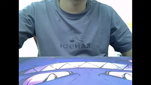 Snapshot of zhu000000 chatting on 10/21/25, 08:15 zhu000000 online show from 10/21/25, 08:15