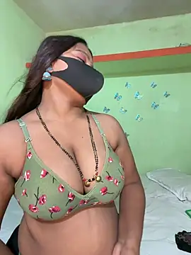 Shneeha le online show from 04/12/26, 07:35