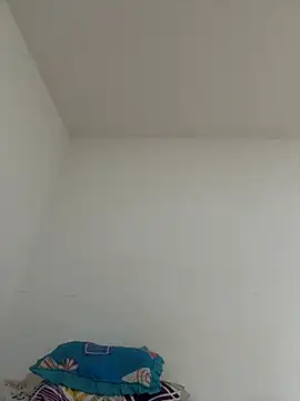 SarahCastro1  online show from 07/04/26, 10:38