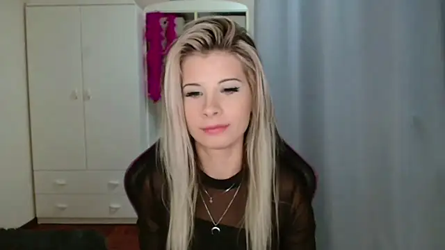 KristineGlow online show from 10/30/25, 07:14